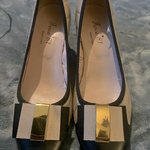 Made in Italy leather cap to block heels